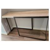 CONSOLE TABLE
