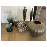 DECO BOTTLES, STATUES & BOXES
