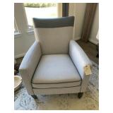 UPHOLSTERED CHAIR