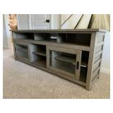 MEDIA CABINET
