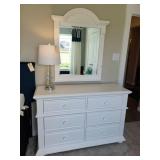 DRESSER & MIRROR