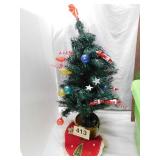 Potted electric Christmas tree w/ornaments