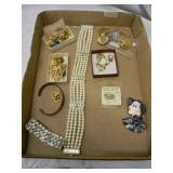 Angel Tac pin - Avon pearl choker - pearl & Angel Tac pin - Avon pearl choker - pearl &