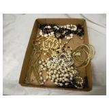 Necklaces in black - bone - black/white - Necklaces in black - bone - black/white -