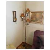Floor to ceiling floor lamp: 3 lamps with amber Floor to ceiling floor lamp: 3 lamps with amber
