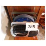 Durabrand b/o AM/FM radio cassette player - Durabrand b/o AM/FM radio cassette player -