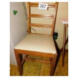 Straight chair, vinyl seat Straight chair, vinyl seat