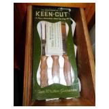 Kitchen utensils: timer - tongs - strainers - Kitchen utensils: timer - tongs - strainers -