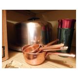 Aluminum cake saver, has dent - six aluminum Aluminum cake saver, has dent - six aluminum