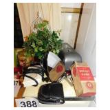 2 travel irons, one vintage, one new - Radio Shack 2 travel irons, one vintage, one new - Radio Shack