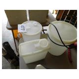 Tupperware: 1 gallon - 2 gallon with lids Tupperware: 1 gallon - 2 gallon with lids