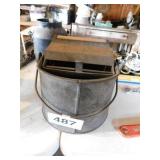 Antique 'DeLuxe' hand clothes wringer w/bucket Antique 'DeLuxe' hand clothes wringer w/bucket