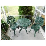 Green 3 piece cast iron patio set: 2 chairs, table