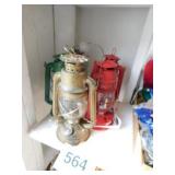 5 lanterns: 2 red - 1 black - 1 green - 1 gold 5 lanterns: 2 red - 1 black - 1 green - 1 gold