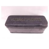 Metal attachments box w/ lid - 2 shoe button