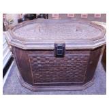 Vintage Lerner woven plastic sewing box &