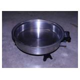 Saladmaster electric skillet base, missing helper
