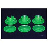 Vintage Uranium plastic toy teacups & saucers,