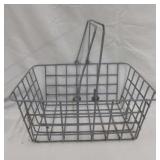 Small wire double handled basket, 11" x 9" x 5"