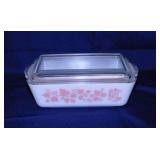 1957 Pyrex Pink Gooseberry 1.5 qt. refrigerator