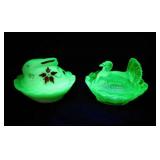 2 Boyd uranium vaseline glass nest salt cellars: