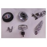 Auto & truck hood ornaments & gas caps - Mustang