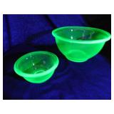 2 Hazel Atlas uranium mixing bowls: 5" x 2.5" -