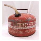 Bluegrass Hardware galvanized gas can, 2 1/2