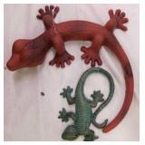 2 new cast iron gecko lizard figures,
