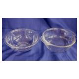 Pyrex glass mixing bowl #323 - Fire-King 2 qt.