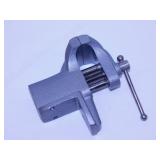 Small vintage vise, 6" x 3.5" tall