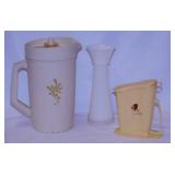 Vintage Tupperware: Divided tray - Salt shaker -