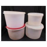 4 vintage Tupperware bowls w/ seals