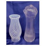 Fenton opalescent swirl glass lamp shade, 9.5"