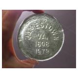 1979 Jamestown Virginia art glass piece -