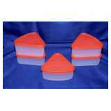 5 vintage Tupperware slice of pie keepers w/