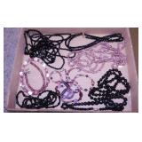 Vintage Czechoslovakia glass beaded necklace -