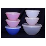 6 vintage Tupperware Wonderlier bowls w/ seals