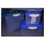 5 storage boxes w/ lids - 4 mini food storage