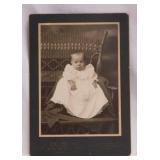 20 antique portraits & photos