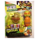2016 TMNT PEZ Connectibles Michelangelo