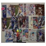 25 Willson Contreras baseball cards with rookie