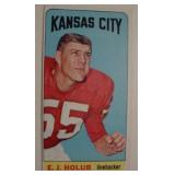 1965 Topps #103 E.J. Holub short print football
