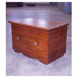 Small storage bin chest, 21.5" x 13" x 13.5"