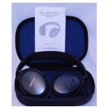 Bose Quiet Comfort noise cancelling headphones in