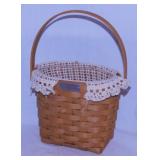 2005 Longaberger Woven Memories basket w/