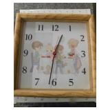 Precious Moments clock "Family Dinner", new in