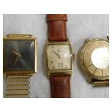 Three wristwatches: Elgin Deluxe, 17 j., 10K gold