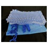 Tablecloth w/ 4 napkins - 6 placemats