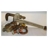 8 clevises: Largest is 3 1/2 ton - Ridgid pipe